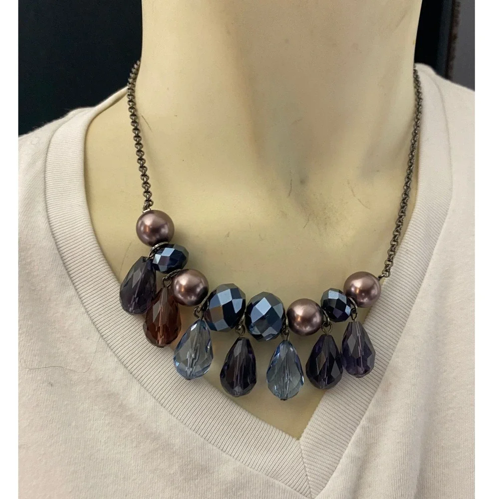 Gunmetal Chain Necklace Faceted Glass Teardrop Beads Purple Blue‎ Statement Bib